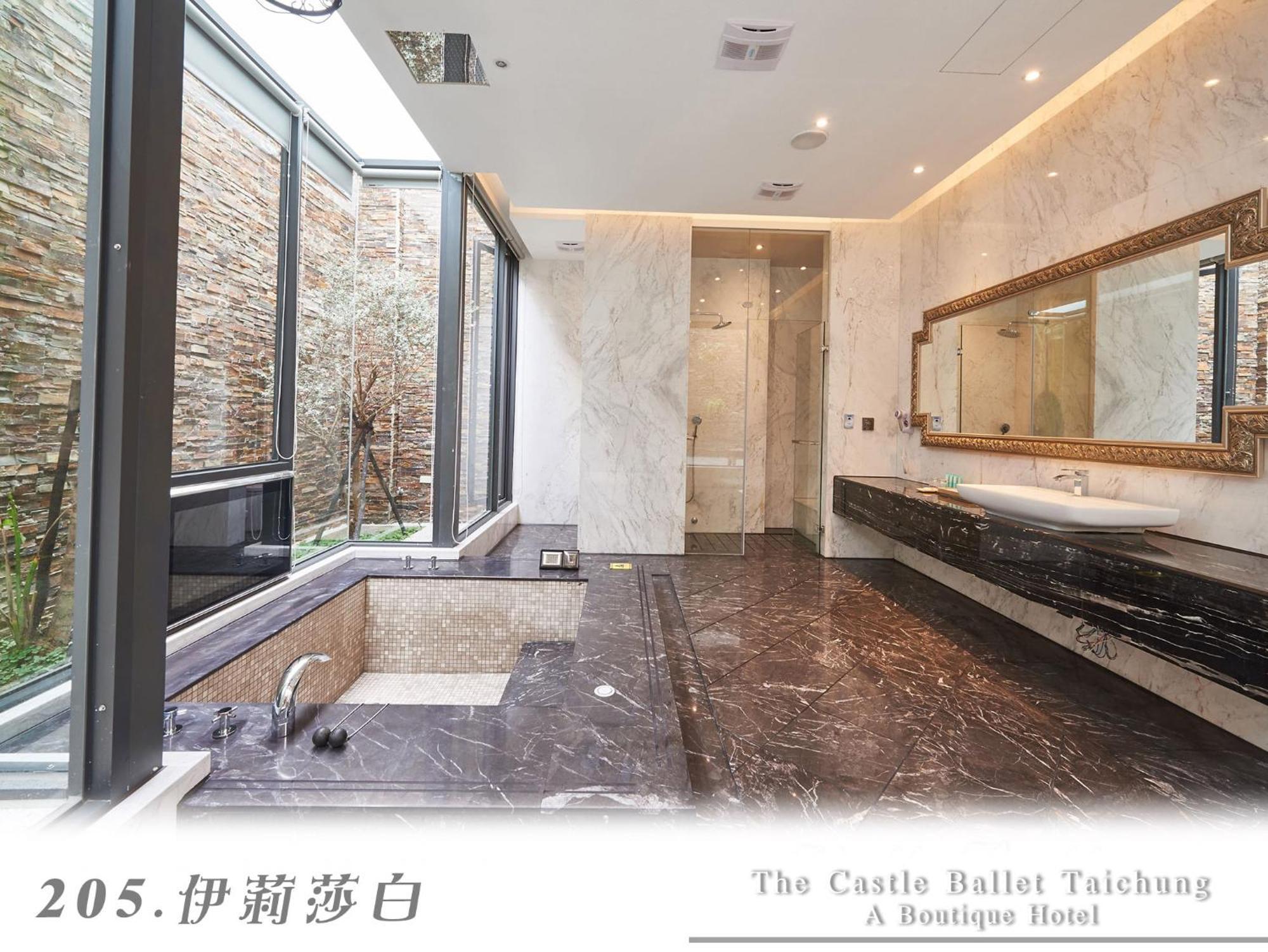 The Castle Ballet Taichung A Boutique Hotel Εξωτερικό φωτογραφία